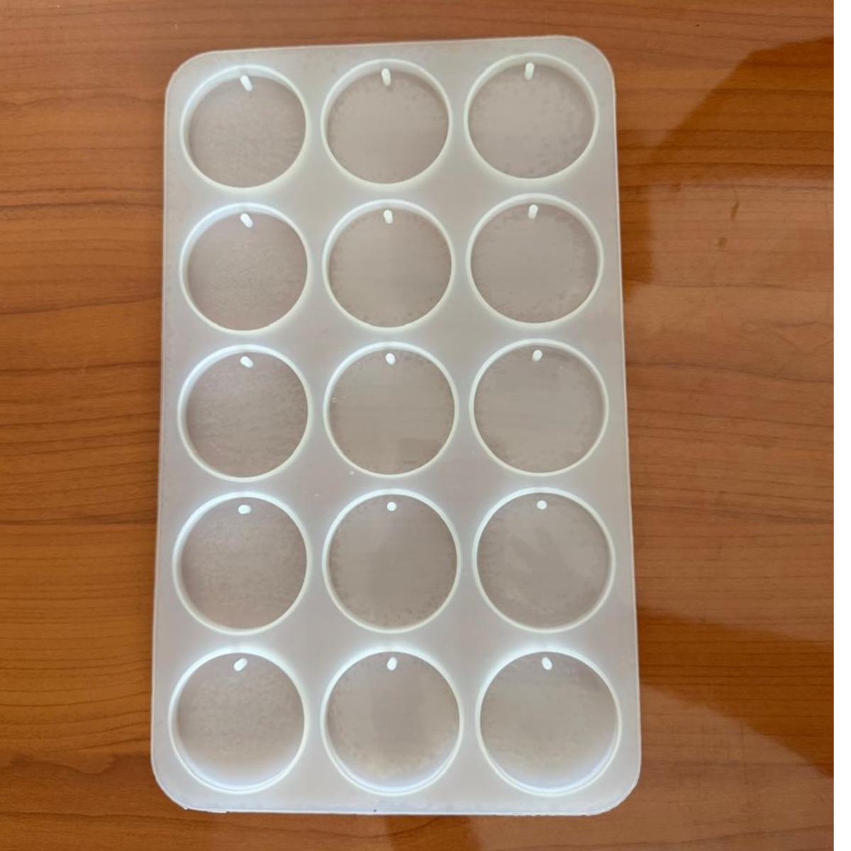 Untitled design (76) 15 Cavity kychain silicon mould - Image 1
