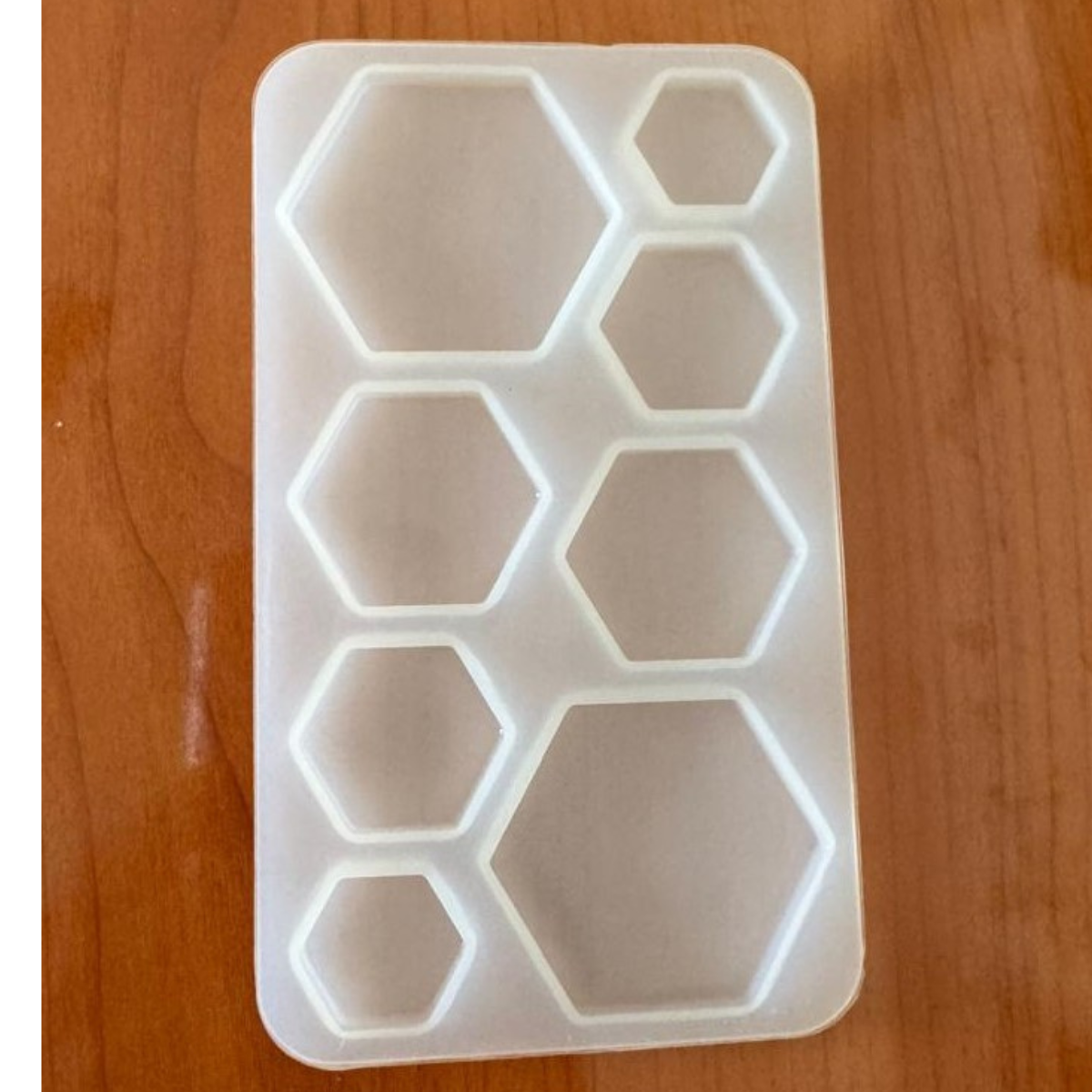 Lagecy Resin art (24) LC271 8 cavity hexagon Bracelet Mould Size – 8*13.5cm - Image 1
