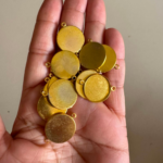 LG58 Metal Gold Bracelet Round Pendant Pack