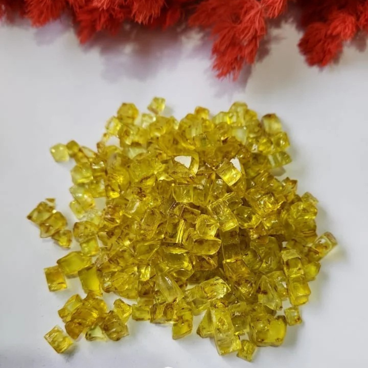 Untitled design (73) Stone Glass 4to6 mm 1kg - Image 1